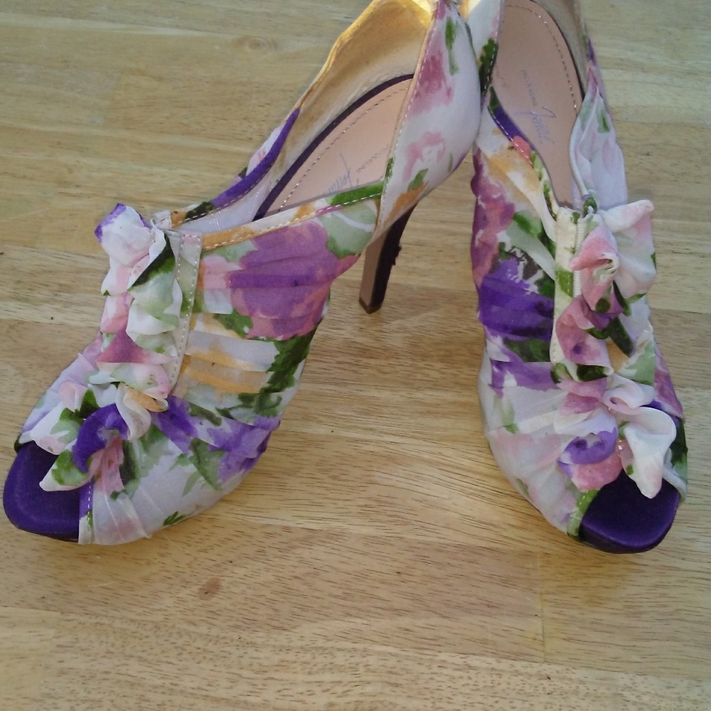 Jacqueline Ferrar Floral Open-toed Shoes